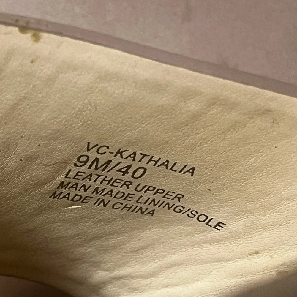 Vince Camuto vince camuto